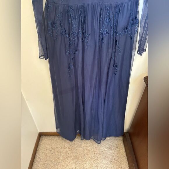 ASOS Navy lace sheer floral long sleeve long dress  cutout back size 12 - Picture 13 of 13